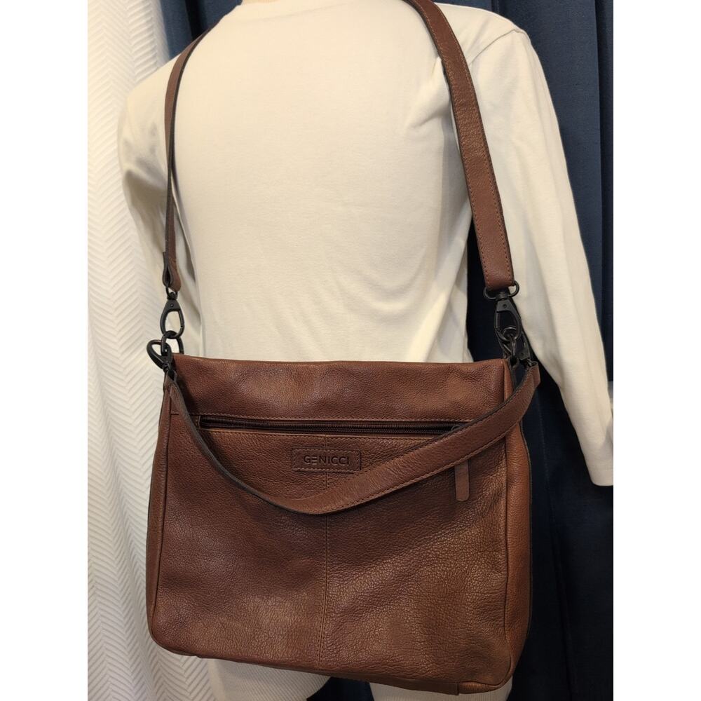 GENICCIMessenger‎ leather crossbody/shoulder bag With Both Straps RFID